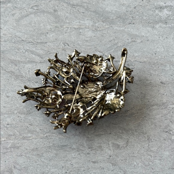 Ornate Pink and Blue Brooch with Intricate Metalwork - Picture 3 of 4